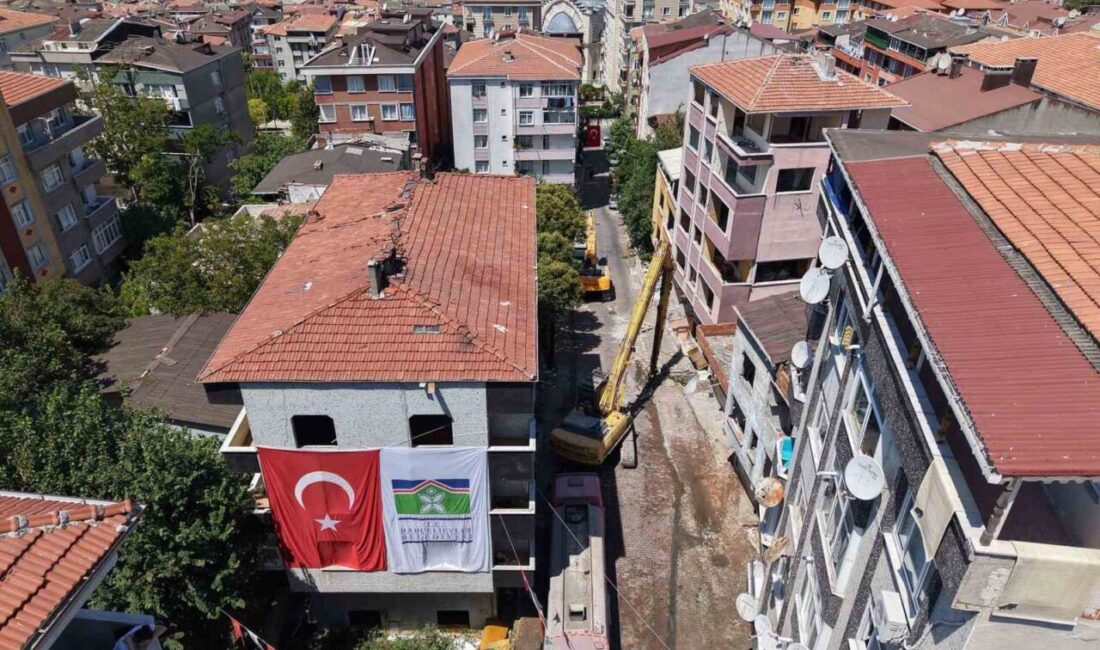 İstanbul’un Bahçelievler ilçesinde kentsel dönüşüm projesi kapsamında Cumhuriyet Mahallesi’nde yer