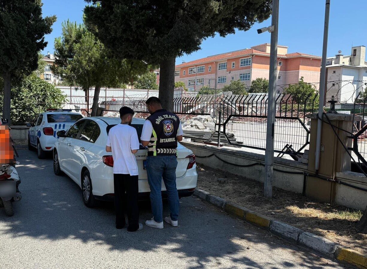 İstanbul Bahçelievler’de tek teker üzerinde gidip hem kendini hem de