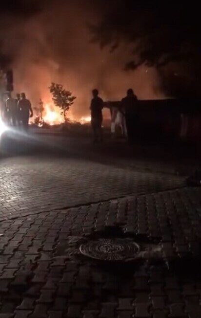 Zonguldak’ın Gökçebey ilçesine bağlı Bakacakkadı Beldesi’nde bulunan TOKİ Konutları’nda yangın