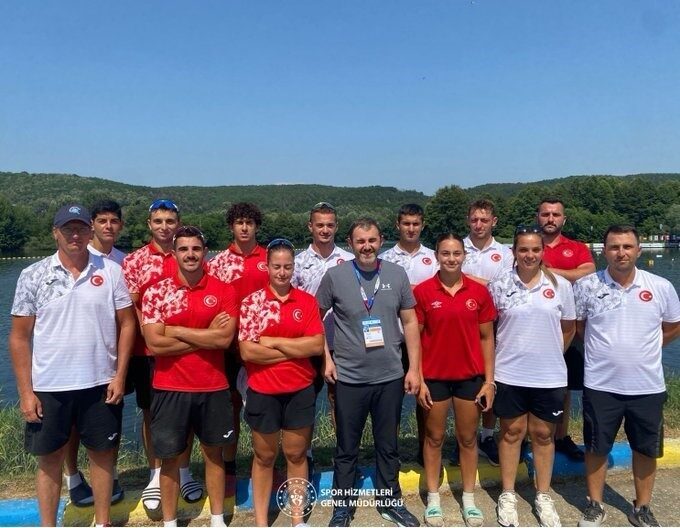 Gençlik ve Spor Bakanı Osman Aşkın Bak, Romanya’da düzenlenen Durgunsu