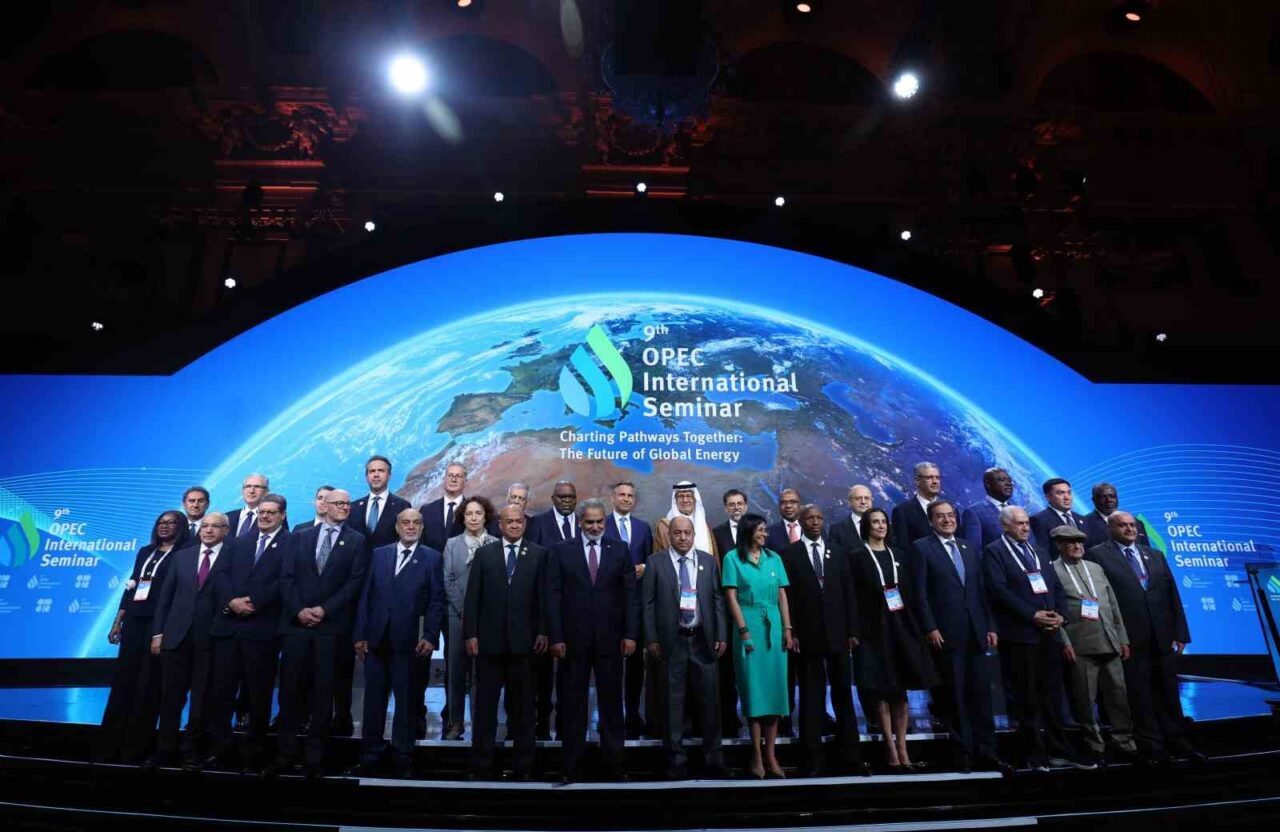 Enerji ve Tabii Kaynaklar Bakanı Alparslan Bayraktar, yakında Suriye’ye gaz