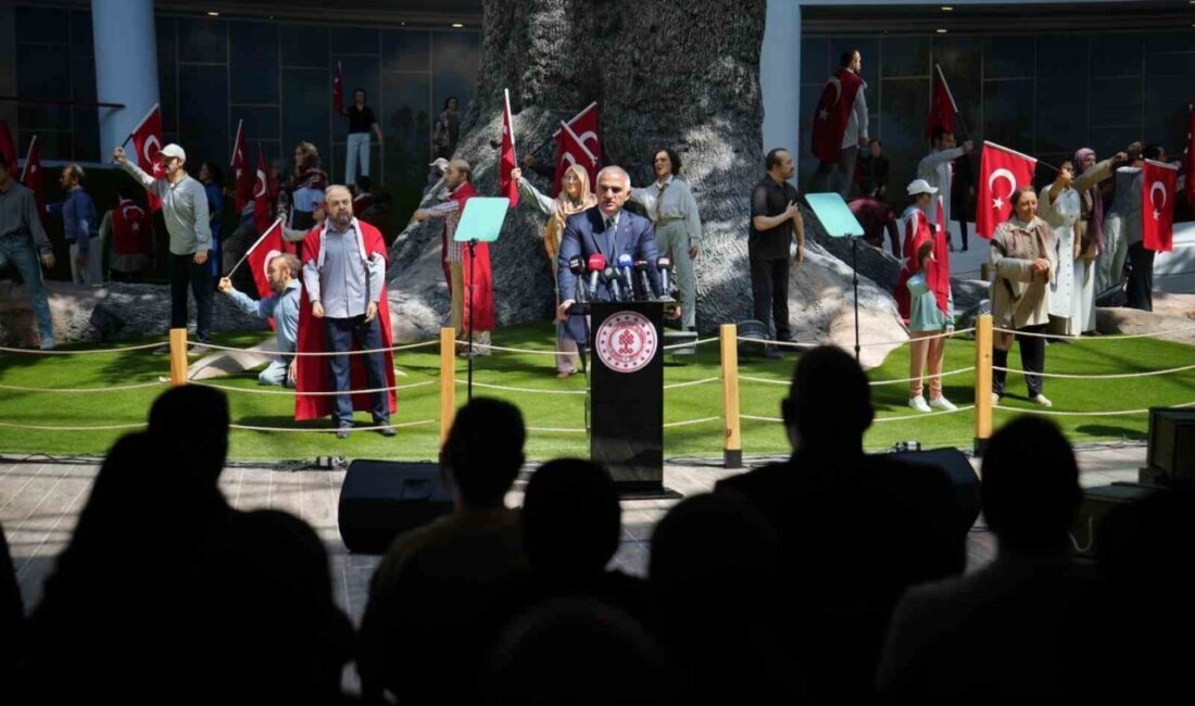 Kültür ve Turizm Bakanı Mehmet Nuri Ersoy, 15 Temmuz Demokrasi