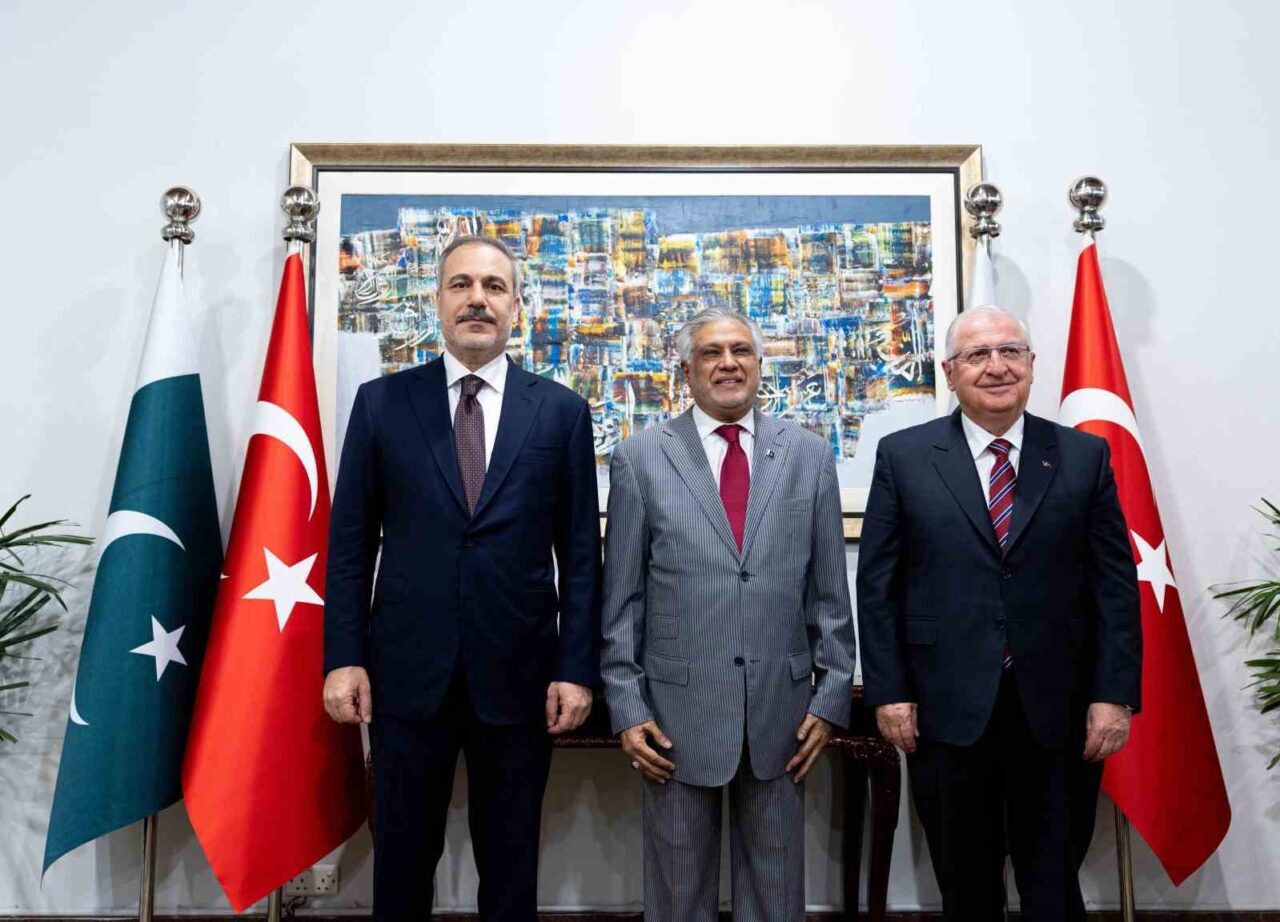 Dışişleri Bakanı Hakan Fidan ve Milli Savunma Bakanı Yaşar Güler,