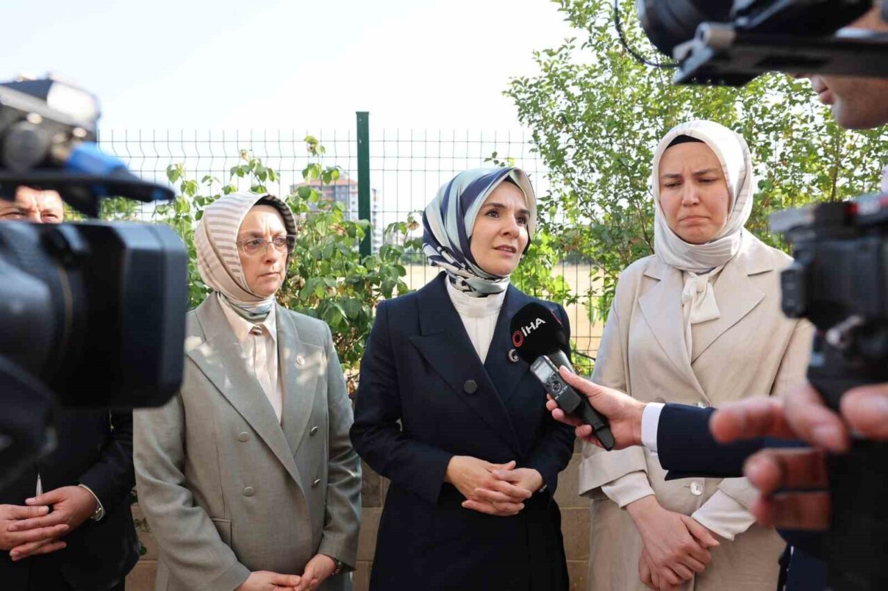 Aile ve Sosyal Hizmetler Bakanı Mahinur Özdemir Göktaş, “Şehitlerimizin ailelerini