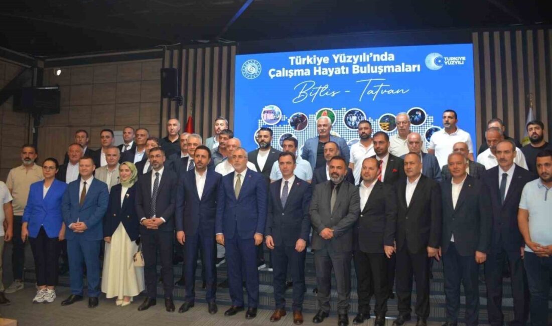 Çalışma ve Sosyal Güvenlik Bakanı Vedat Işıkhan, birlik beraberlik vurgusu