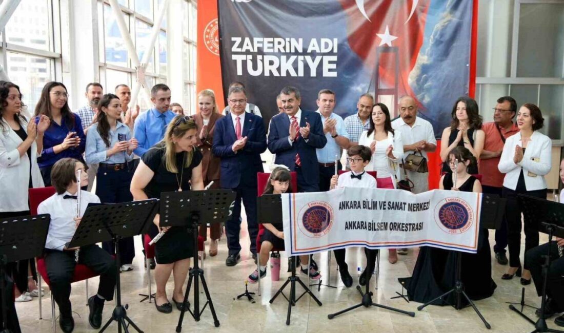 Milli Eğitim Bakanı (MEB) Yusuf Tekin, “‘LGS’den pis koku geliyor’