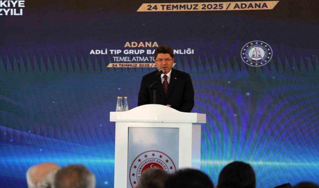 Adalet Bakanı Yılmaz Tunç, “Terör örgütünün feshi ve silahları yakmasıyla