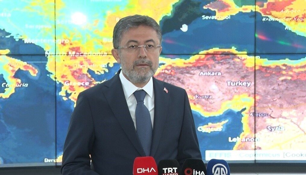 Tarım ve Orman Bakanı İbrahim Yumaklı, “4 ilimizdeki 5 yangın