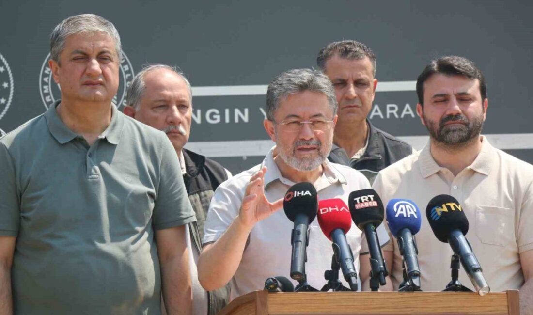 Tarım ve Orman Bakanı İbrahim Yumaklı, orman yangınlarıyla mücadele kapsamında