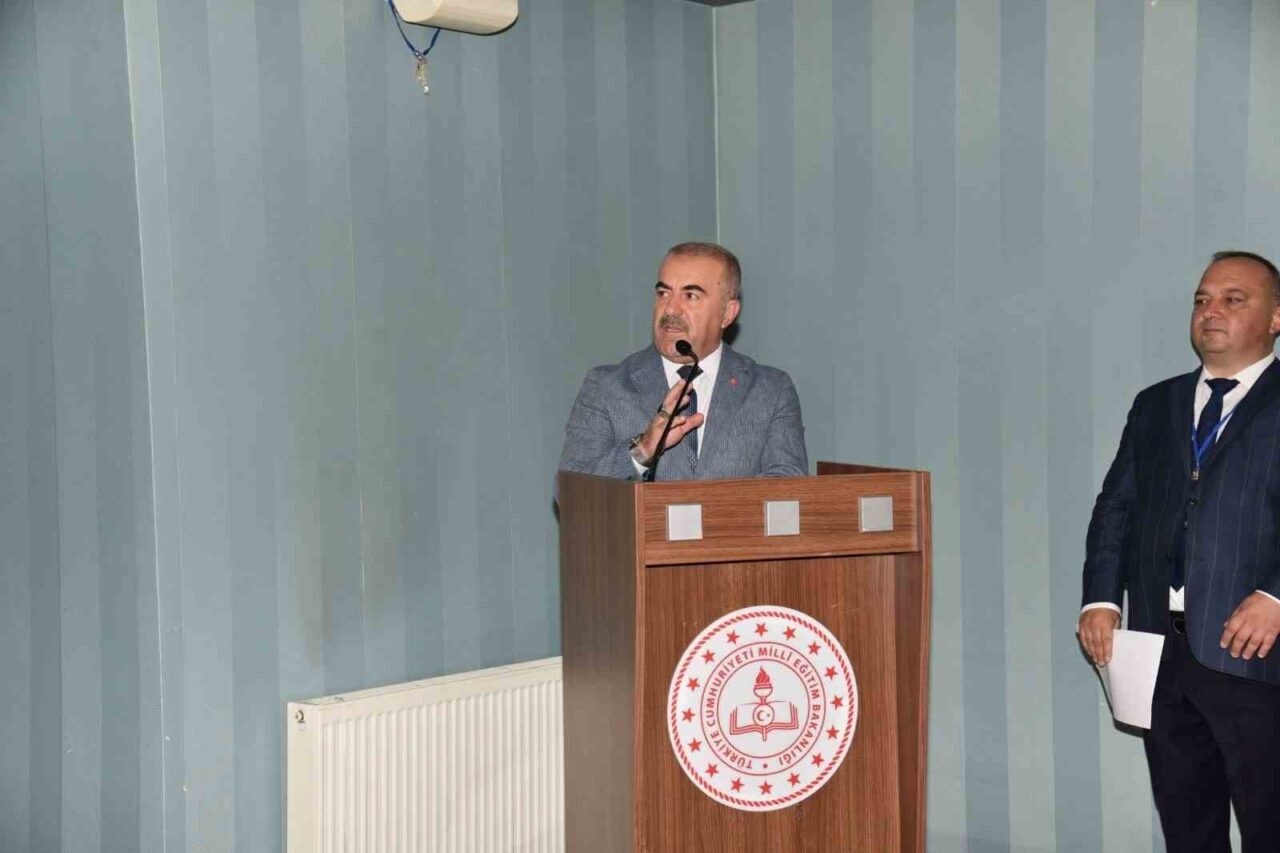 Yükseköğretim Kurumları Sınavı’nda (YKS) Türkiye geneli yapılan sınavlarda 32 öğrenci