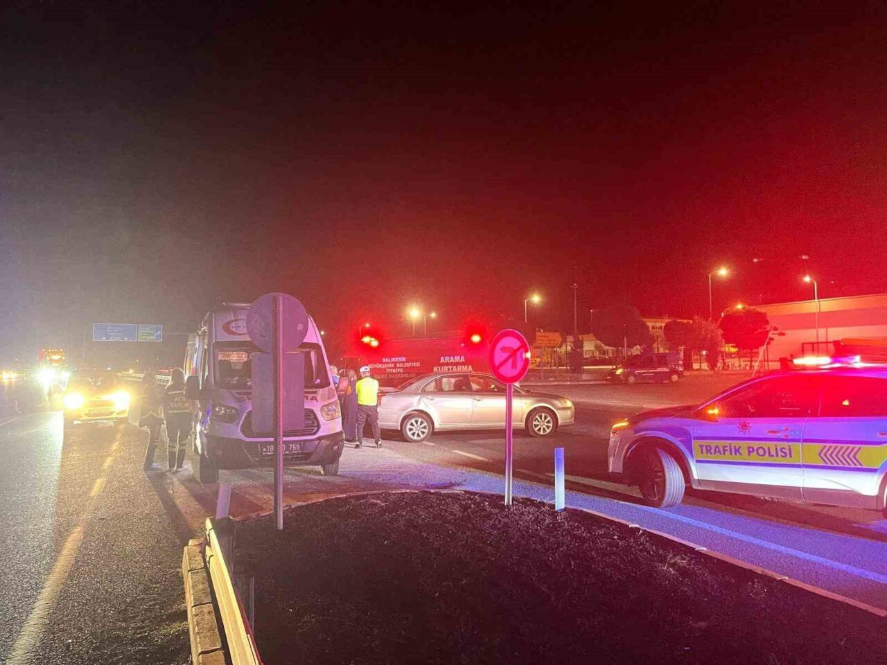 Balıkesir’in İvrindi ilçesinde meydana gelen ve 2 aracın karıştığı çift