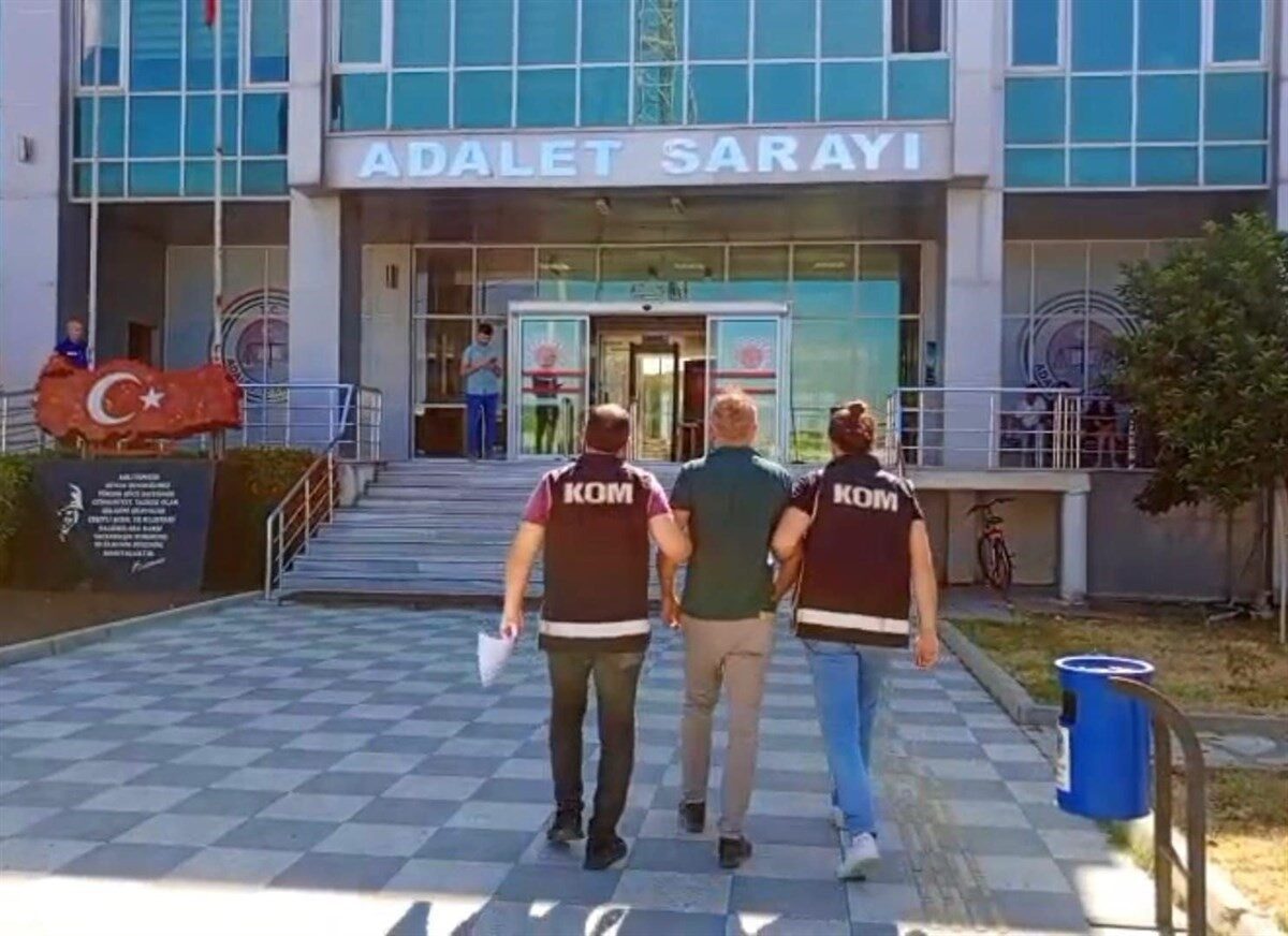 Balıkesir’in Gönen ilçesinde, silah terör örgütü FETÖ’ye üyelikten hakkında kesinleşmiş
