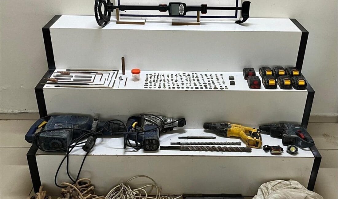 Balıkesir İl Emniyet Müdürlüğü Edremit KOM ekipleri tarafından Edremit ilçesinde