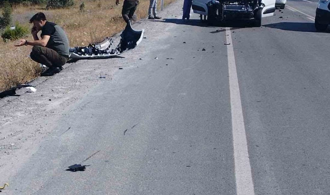 Balıkesir’in Balya ilçesinde meydana gelen ilginç trafik kazasında aniden yola