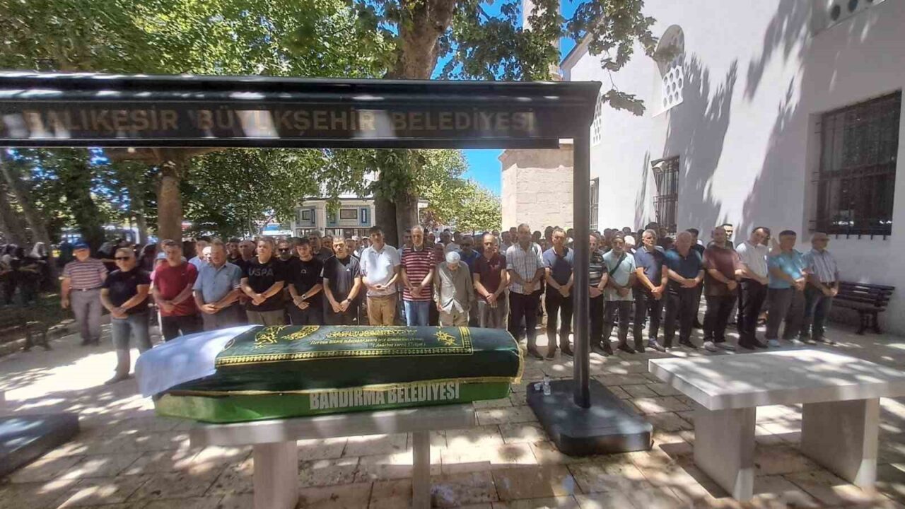 Balıkesir’in Bandırma ilçesinde geçirdiği motosiklet kazasında hayatını kaybeden 48 yaşındaki