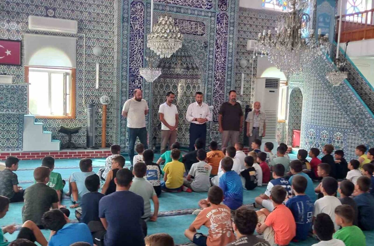 Tüm yurtta olduğu gibi Bandırma’da da yaz Kur’an kursları yoğun