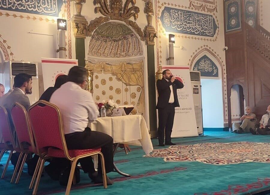 Bandırmalı imam hatip Burak Yıldırım, Diyanet İşleri Başkanlığı tarafından düzenlenen