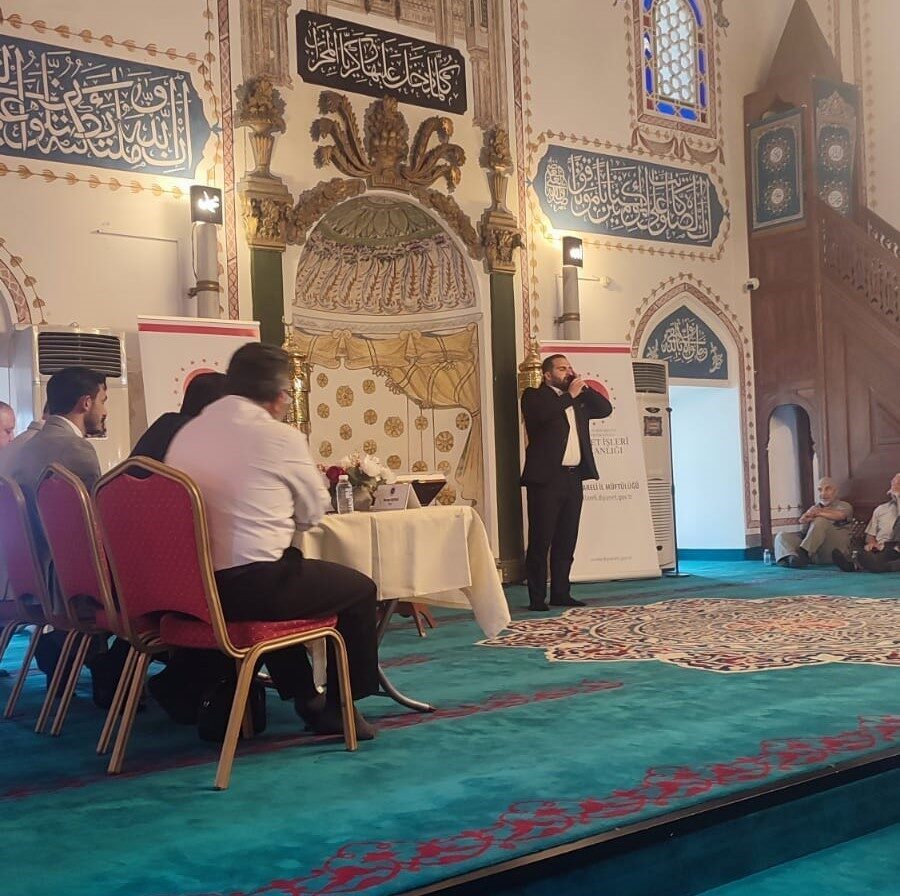 Bandırmalı imam hatip Burak Yıldırım, Diyanet İşleri Başkanlığı tarafından düzenlenen