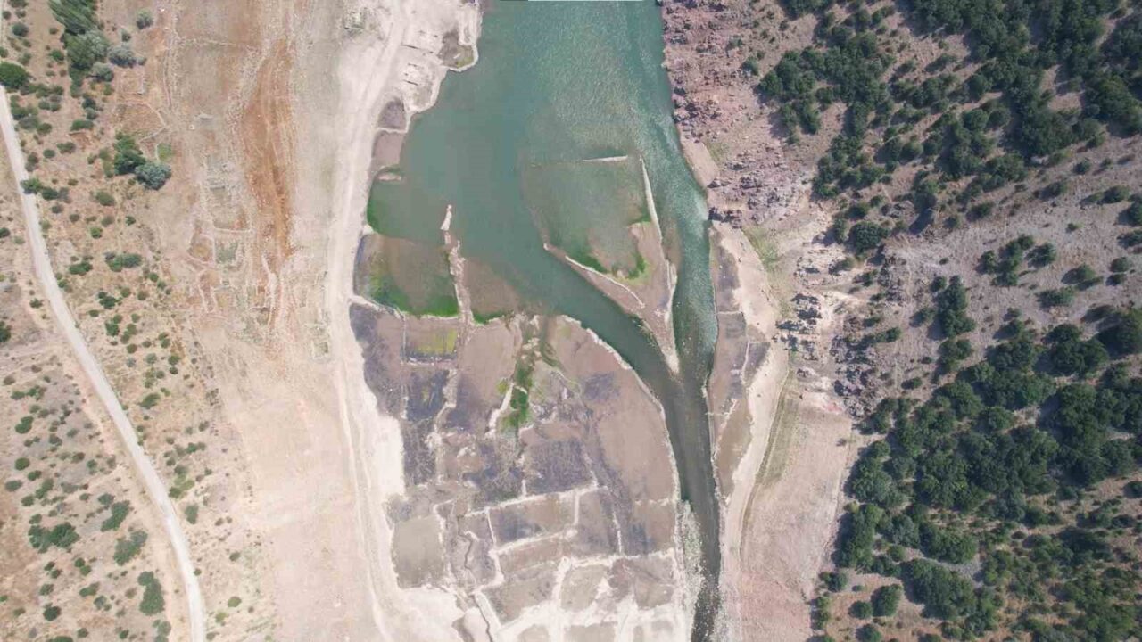 Ankara’nın içme suyu ihtiyacını karşılayan Çamlıdere Barajı’nda, kuraklık ve mevsimsel