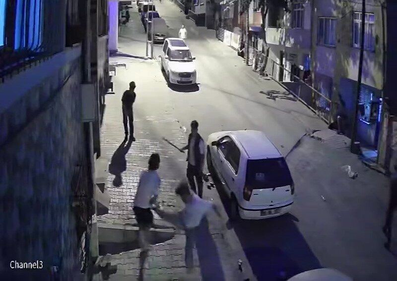 İstanbul’un Başakşehir ilçesi Güvercintepe Mahallesi’nde iki grup arasında henüz bilinmeyen