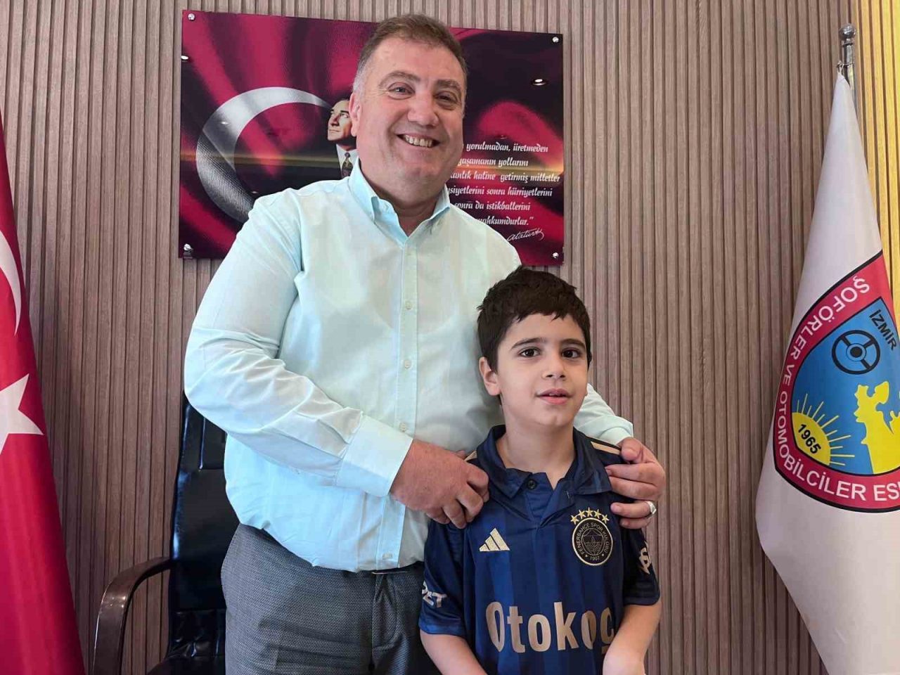 İzmir’de lösemi tedavisi gören 8 yaşındaki Rüzgar Kırgülü, Fenerbahçe Başkanı