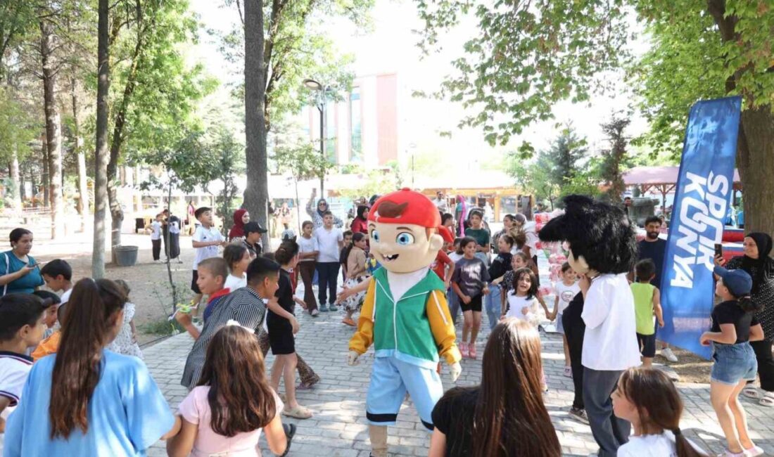 Konya Büyükşehir Belediyesi, ilçelerde başlattığı “Sinema Günleri”nden sonra bu kez