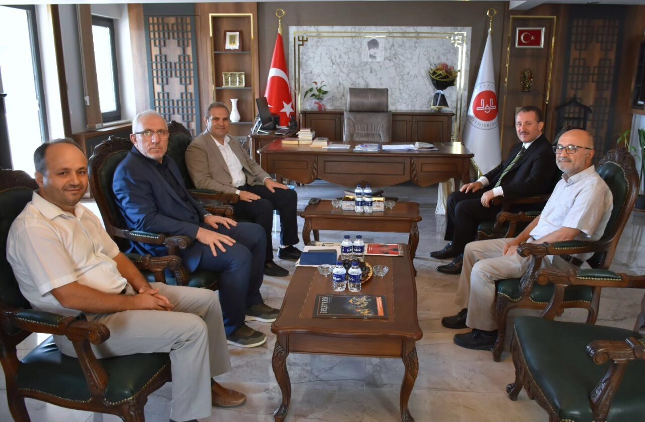 Bayırköy Belediye Başkanı Aykut Dilsiz, Bilecik İl Müftüsü Ahmet Dilek’i