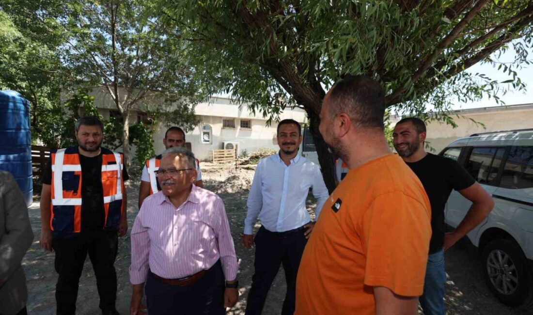 Kayseri Büyükşehir Belediye Başkanı Dr. Memduh Büyükkılıç, Büyükşehir Belediyesi ile