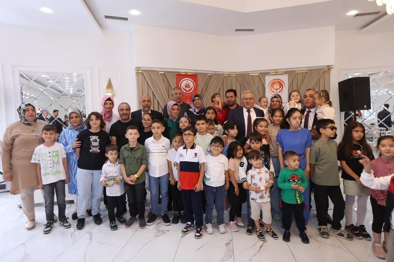 Kayseri Büyükşehir Belediye Başkanı Dr. Memduh Büyükkılıç; hafta sonu mesaisine,