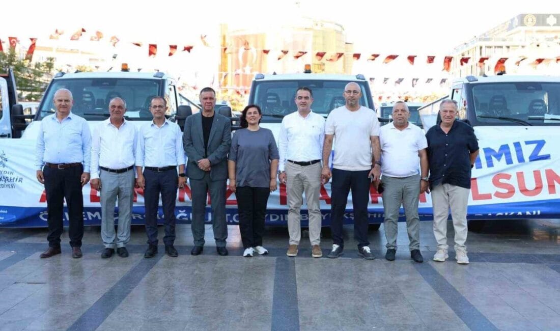 Proje, yatırım ve hizmetleriyle Aydın’ın 17 ilçesinde vatandaşların yanında olan