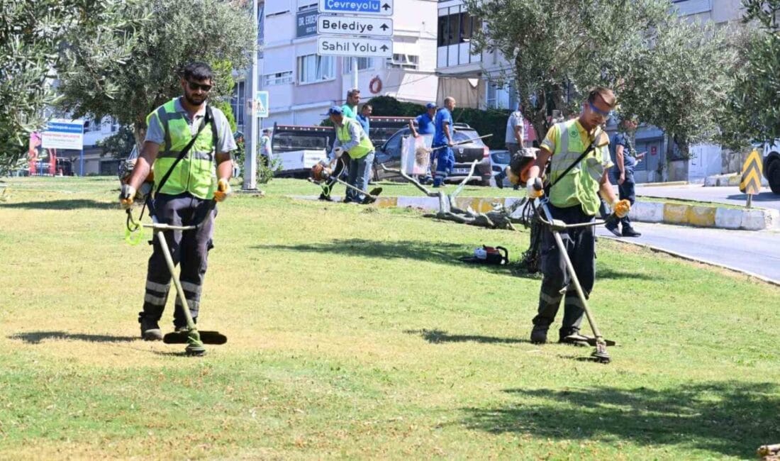 Aydın Büyükşehir Belediyesi, kent genelinde çalışmalarını sürdürüyor. Büyükşehir Belediyesi ekipleri,