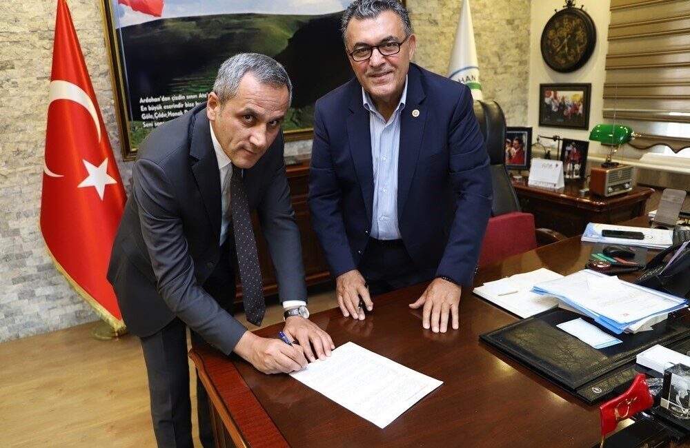 Ardahan Belediyesi bünyesinde çalışanları kapsayan banka promosyon ihalesi tamamlandı. Belediyede