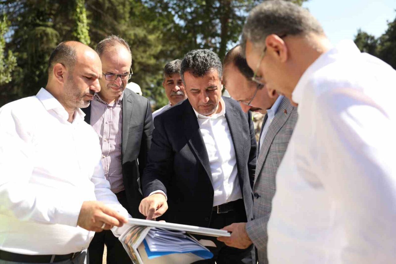 Samsun Büyükşehir Belediye Başkanı Halit Doğan, Atakum ilçesinde yapımı süren