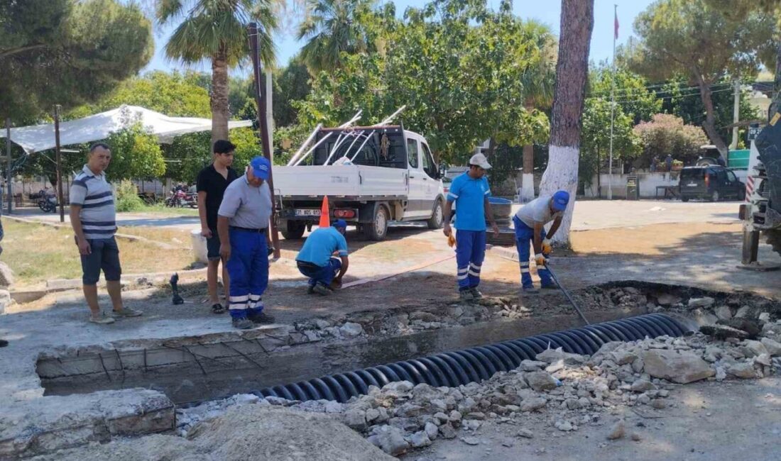 Aydın’ın Yenipazar ilçesinde belediye ekipleri mahallelerde yol ve çevre düzenleme