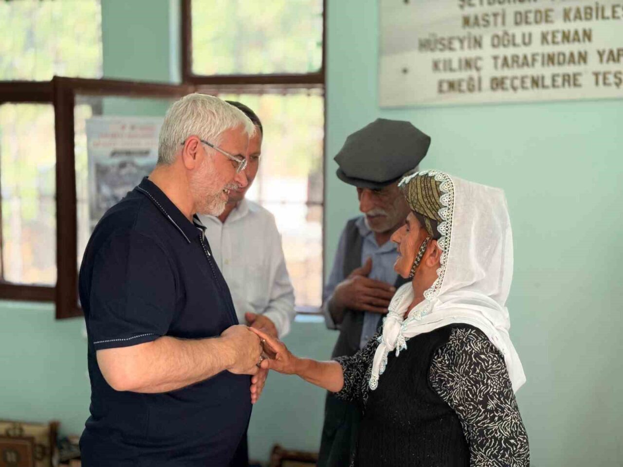 Adıyaman’da Muharrem ayı dolayısıyla düzenlenen aşure programına katılan AK Parti