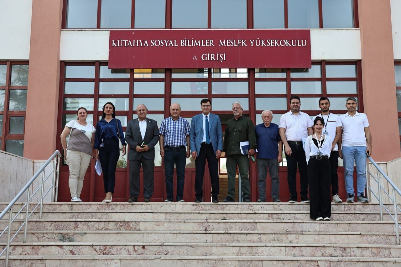 Kütahya Belediye Başkanı Eyüp Kahveci, şehir içi ulaşım sistemlerini geliştirmeye