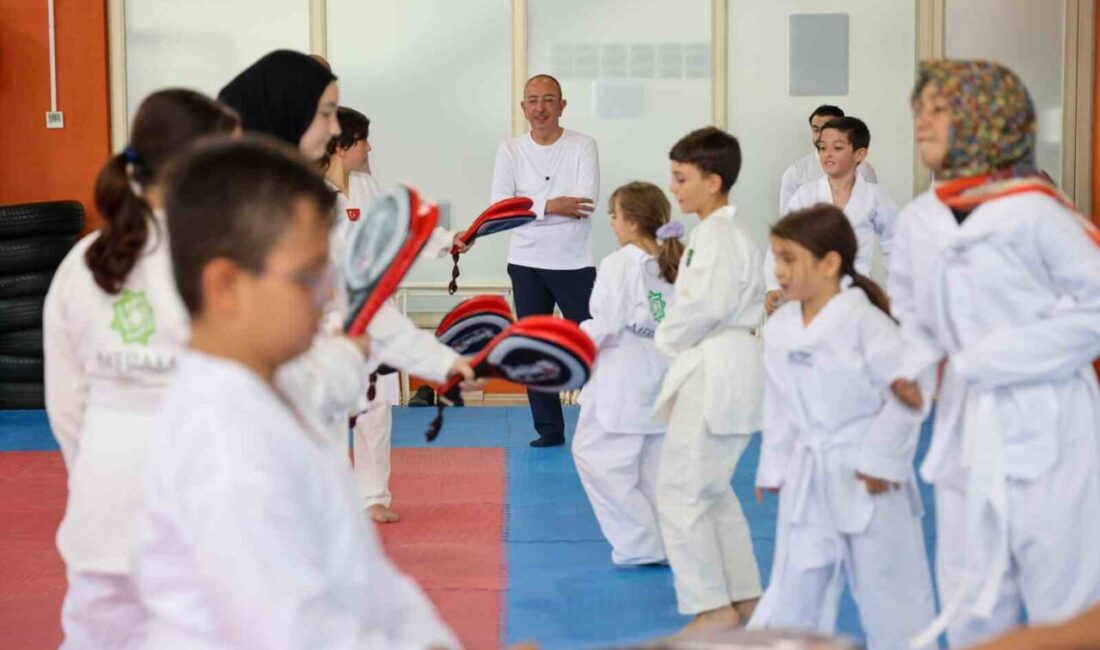 Konya’nın merkez Meram İlçe Belediye Başkanı Mustafa Kavuş, yaz tatilini