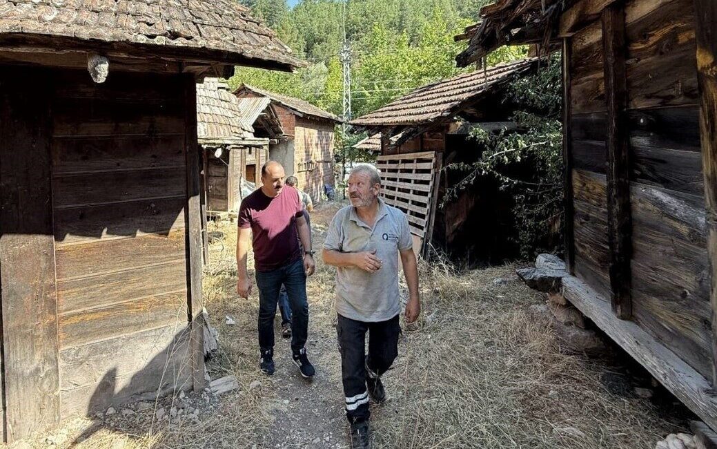 Konyaaltı Belediye Başkanı Cem Kotan, ilçenin tarihi değerlerinden Sinan Değirmeni’ni