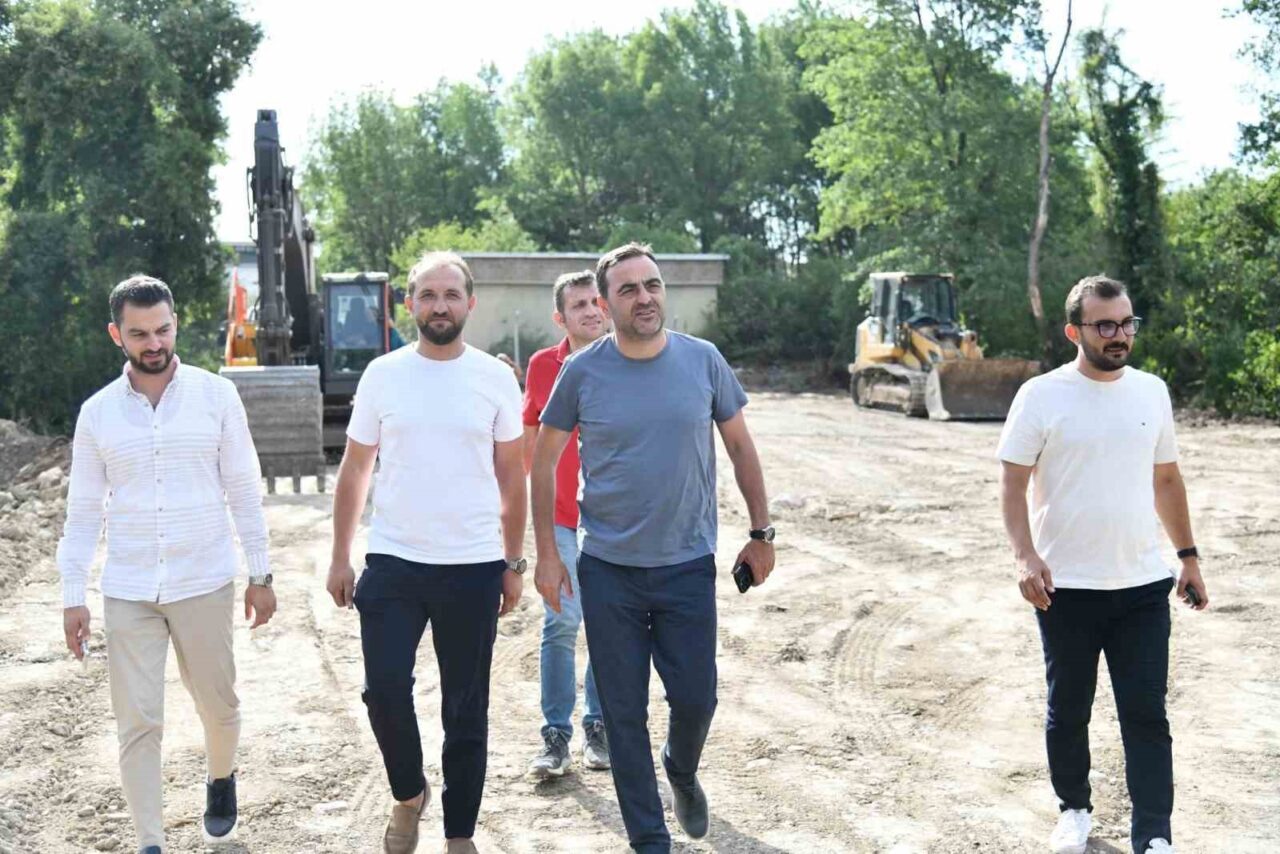 Başiskele Belediye Başkanı Yasin Özlü, Kocaeli Büyükşehir Belediyesi tarafından ilçede