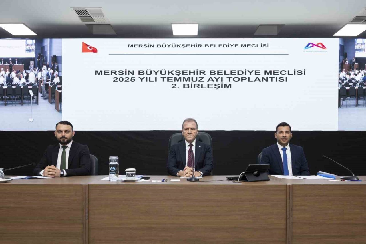 Mersin Büyükşehir Belediye Başkanı Vahap Seçer, Türkiye Belediyeler Birliği Başkan