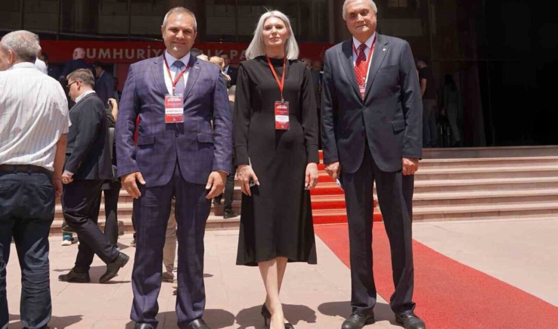 CHP Genel Merkezi’nde Belediye Başkanları Toplantısı gerçekleştirilirken, toplantıya Bilecik Belediye