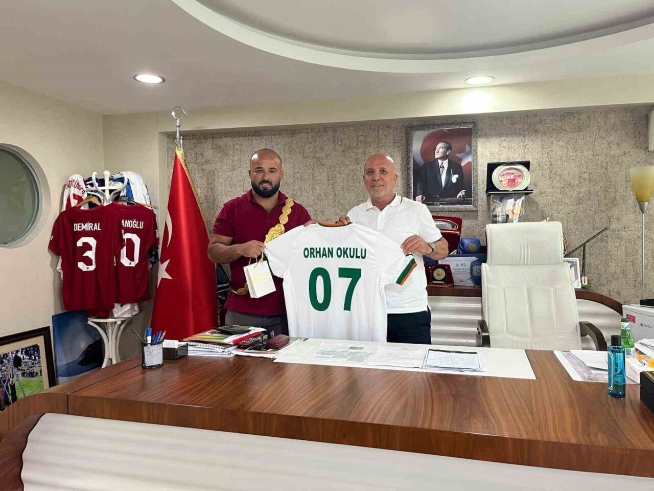 Edirne’de bu yıl 664’üncüsü düzenlenen Tarihi Kırkpınar Yağlı Güreşleri’nde başpehlivan