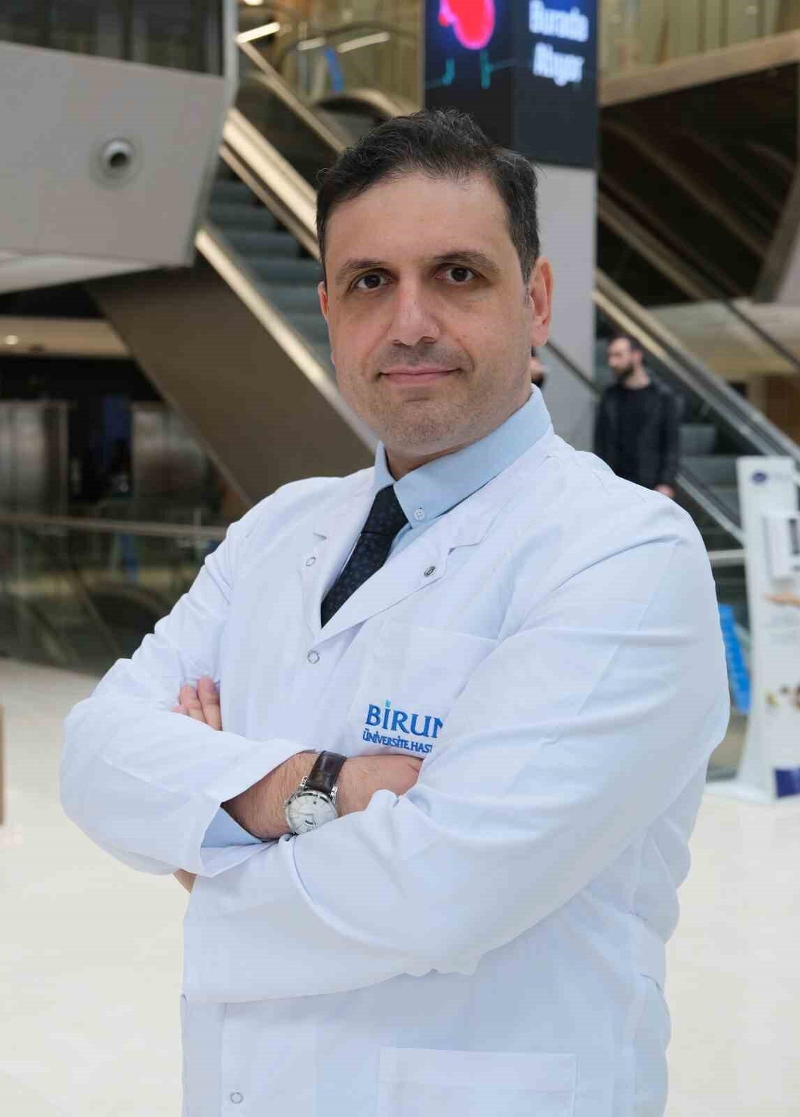 Üroloji Uzmanı Doç. Dr. Emre Salabaş; balık, sebze, meyve, baklagil