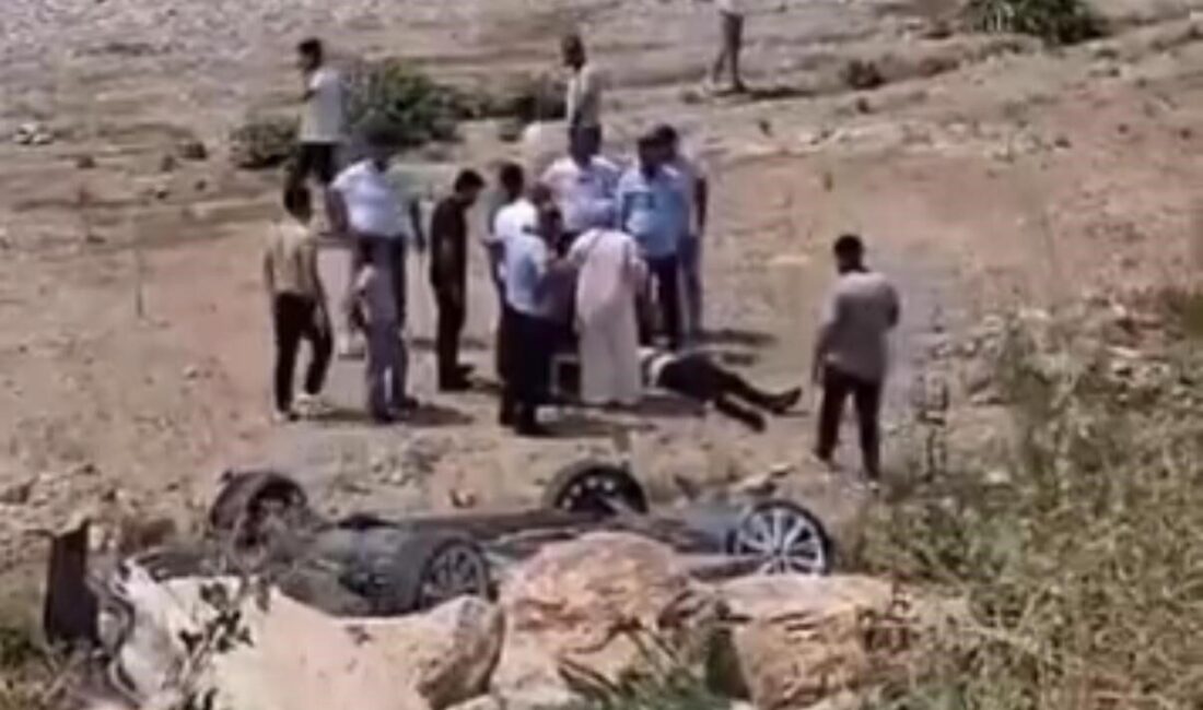 Batman’ın Kozluk ilçesinde sürücüsünün kontrolünden çıkan otomobilin şarampole yuvarlanması sonucu