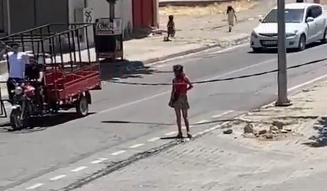 Batman’ın Seyitler Mahallesi Zübeyde Hanım Caddesi’nde, uyuşturucu madde etkisinde olduğu