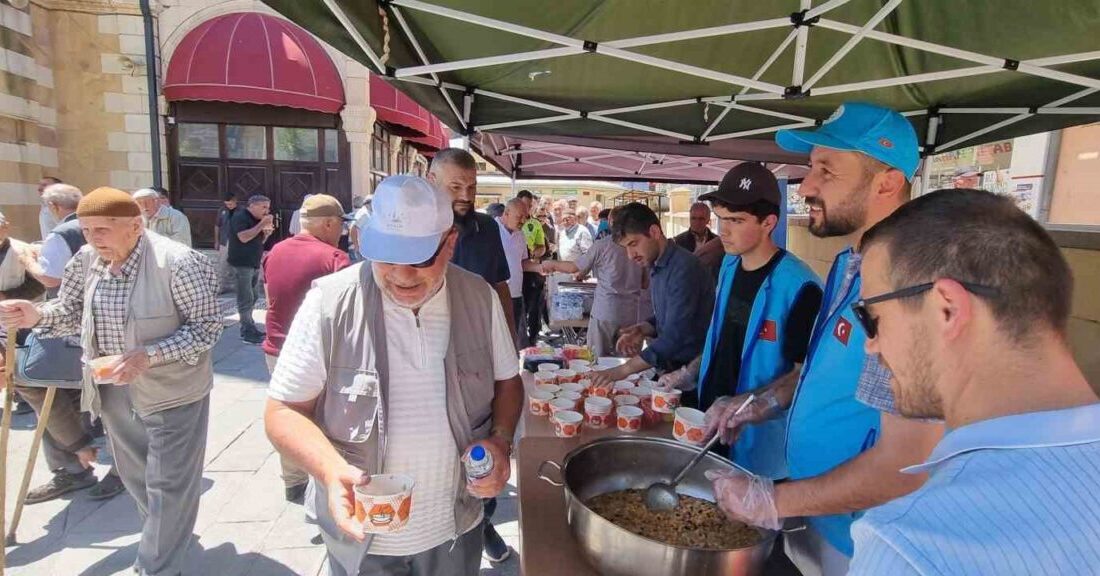 Muharrem Ayı ve Aşure Günü dolayısıyla Bayburt İl Müftülüğünce vatandaşlara