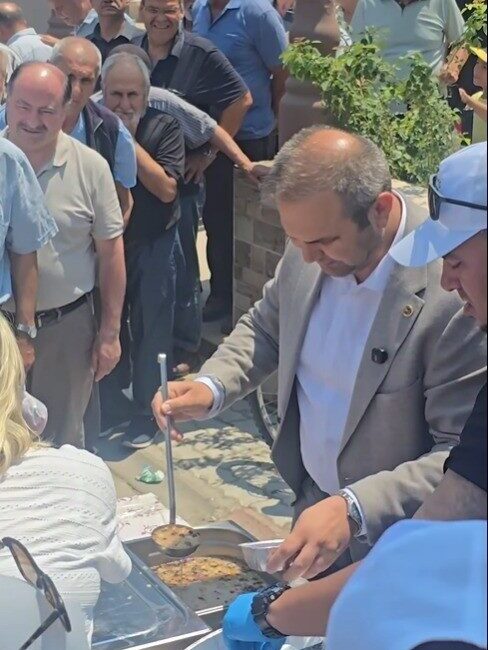 Bayırköy Belediyesi, toplumsal dayanışma ve paylaşma kültürünü yaşatmak amacıyla aşure