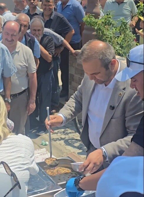 Bayırköy Belediyesi, toplumsal dayanışma ve paylaşma kültürünü yaşatmak amacıyla aşure