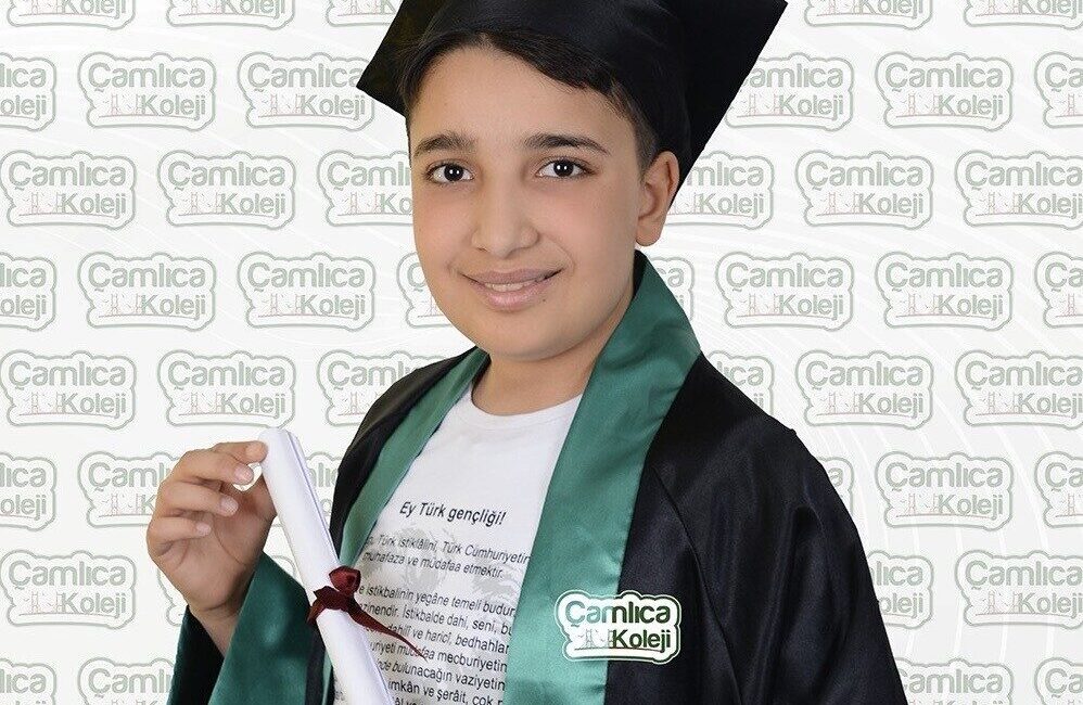 Malatya’daki Çamlıca Koleji öğrencisi Muhammed Yiğit Ayaz, Türkiye genelinde ilk