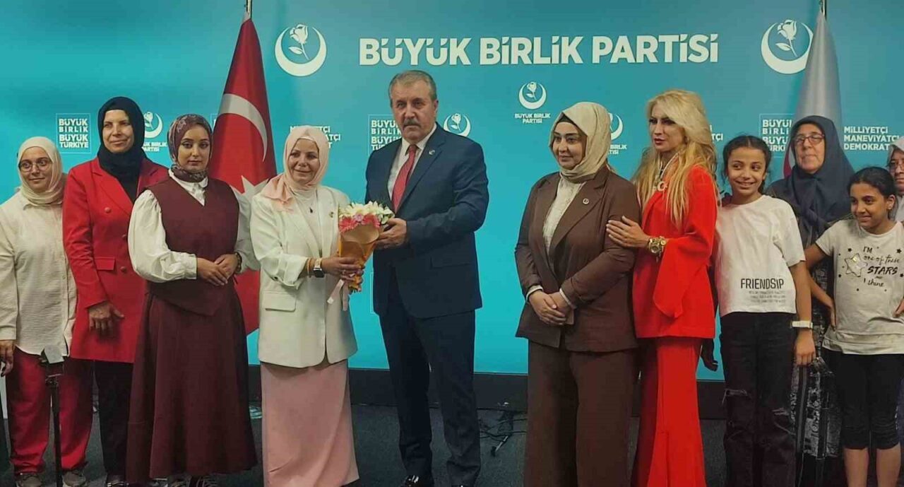 Büyük Birlik Partisi (BBP) Genel Başkanı Mustafa Destici, “Biz biriz.